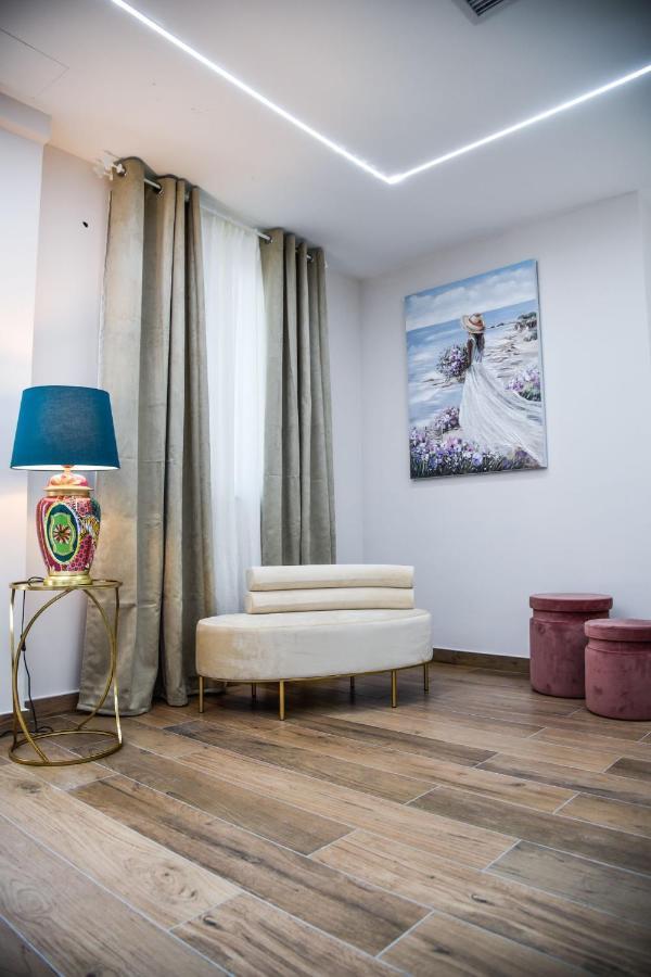 Hotel Villa Ruggiero Brusciano Exteriör bild
